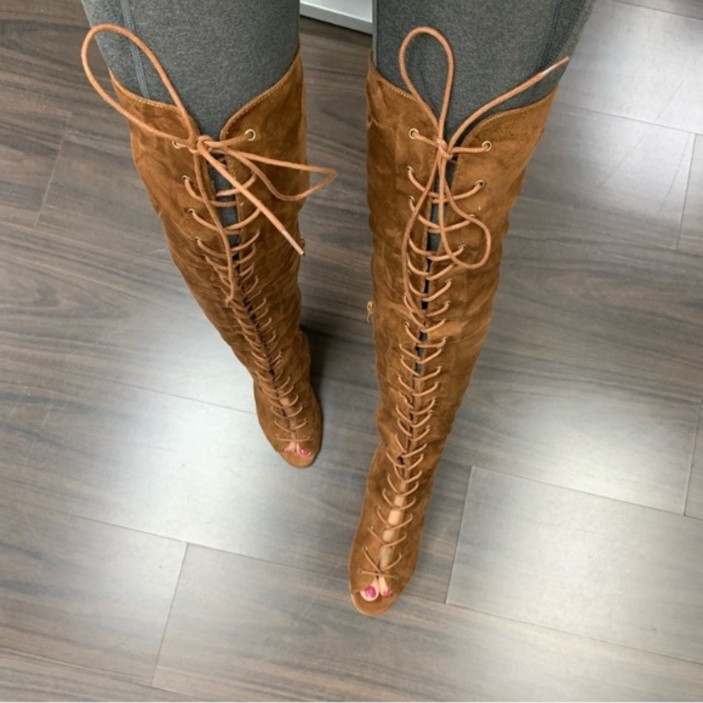 Betani Suede Lace Up Thigh-High Boots! Brand New! - Picture 2 of 3